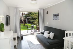 ZEBRY PASKI, salon - apartament 4 os.